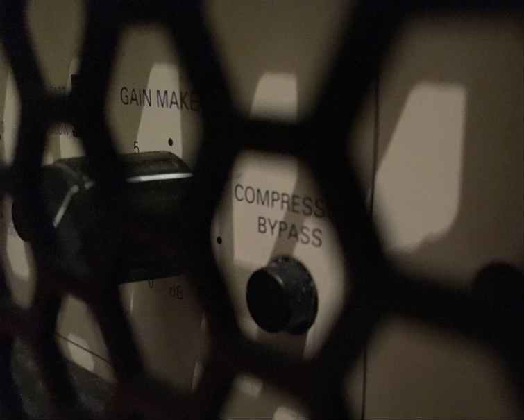 TL Audio Ivory 5050 Mono Valve Mic Preamp Compressor